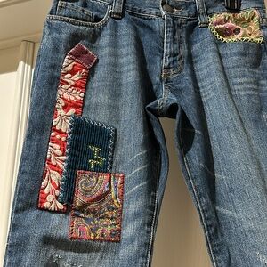 Boho CABI JEANS. SIZE 2. Decorated with floral patches and corduroy patchwork